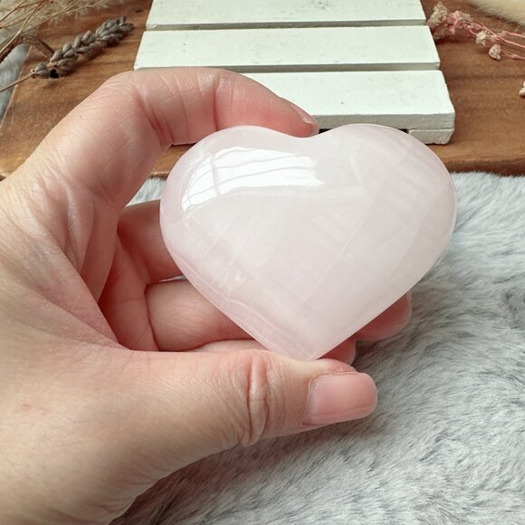 Beautiful Mangano Calcite Heart Carving - Picture 6 of 8